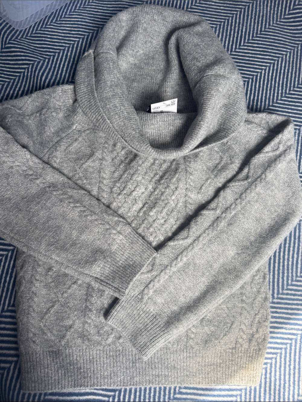 Women’s  Gray Cable-Knit Turtleneck Sweater
